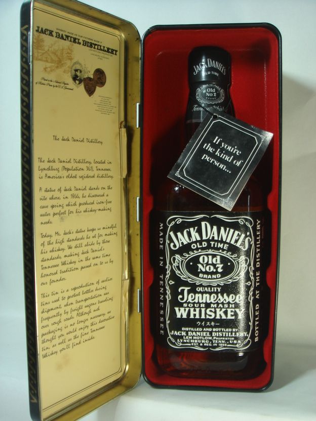 ジャックダニエルブラック43度750ml正規品スチール缶入り
