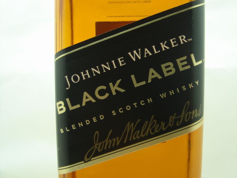 画像2: ジョニー・ウォーカー 黒ラベル12年40度 700ml 麒麟正規品